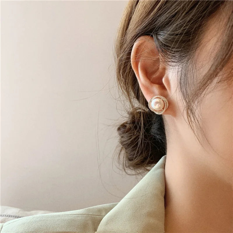 2026 New Spiral Floral Pearl Zircon Gold Color Earrings for Women Personality Fashion Simple Retro Stud Earrings Wedding Jewelry